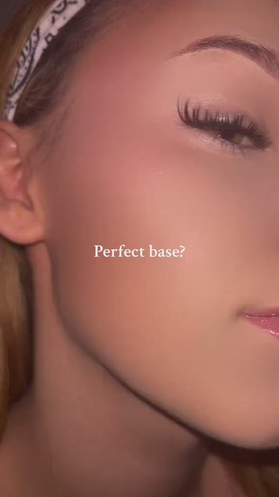 UltraGlow Air Cushion Foundation Moisturizing, Lightweight & Skin Perfecting Finish video